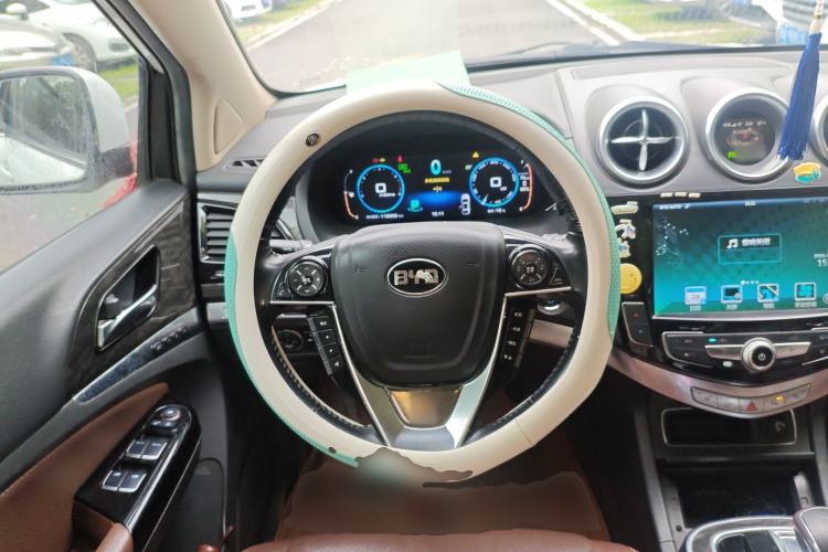 Used BYD Tang New Energy 2015 2.0T Four-Wheel-Drive Flagship Model Steering Wheel