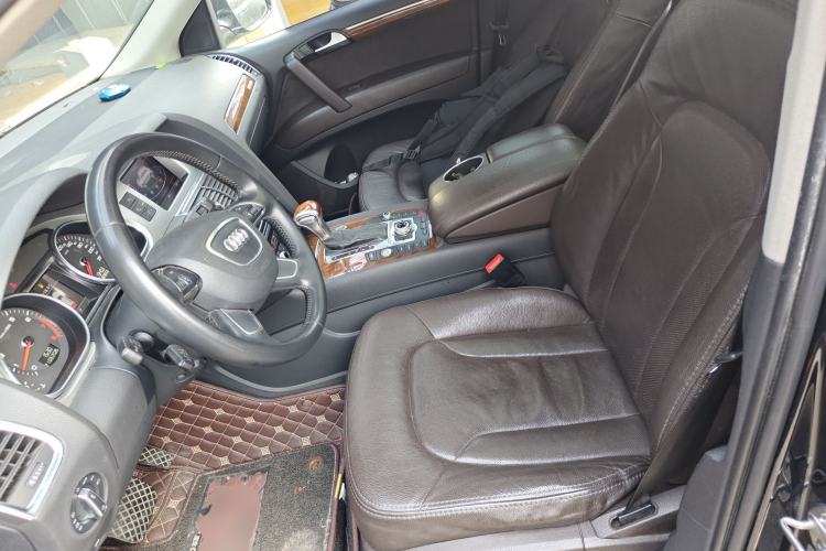 Used Audi Q7 2014 35 TFSI Ambition Edition Left Front Seat