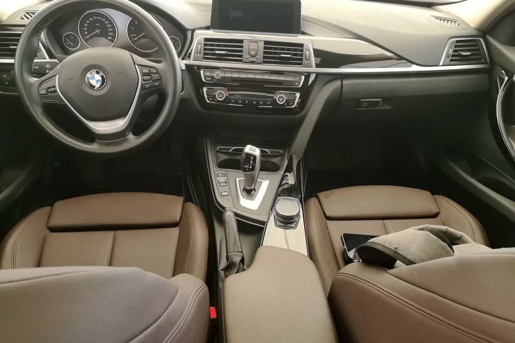 Used BMW 3 Series 2019 320Li Fashion Model Center Console
