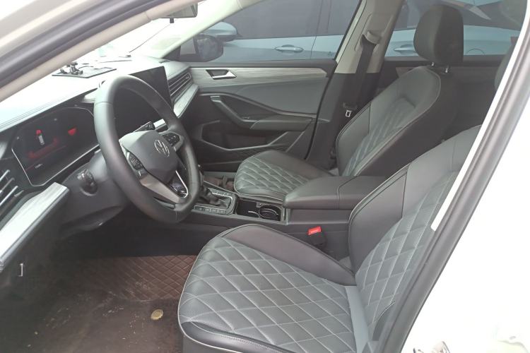 Used Volkswagen Sagitar 2023 300TSI DSG Excellence Edition
