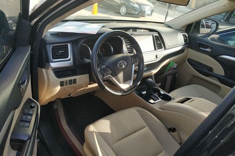 Used Toyota Highlander 2018 2.0T Two-Wheel Drive Elite Edition 5 Seats Emission Standard China V
