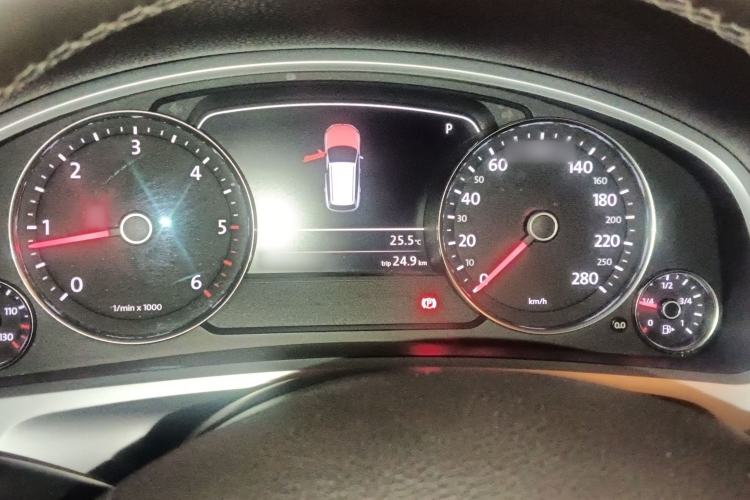 Used Volkswagen Touareg 2011 3.0 TDI Diesel Standard Version
