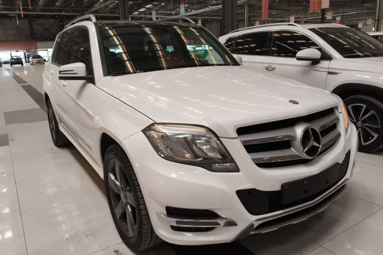 Used Mercedes-Benz GLK-Class 2013 GLK 300 4MATIC Dynamic Sunroof Model
