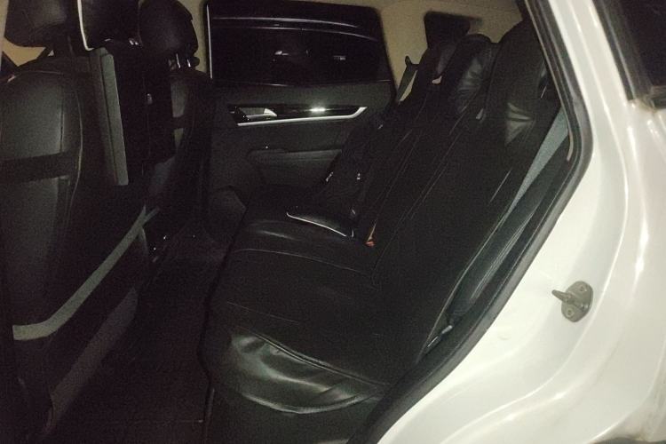 Used Dongfeng Aeolus AX7 2015 2.3L Automatic ZhiZun Version