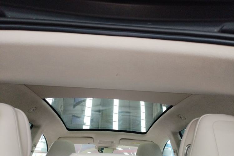 Used Hima Luxeed R7 2024 All-Electric 736 km Ultra
