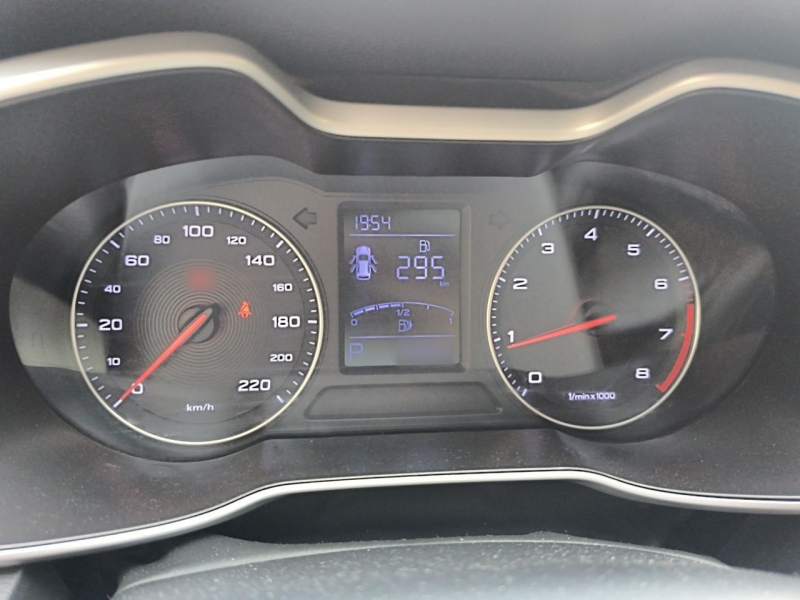 Used MG ZS 2018 1.5L Automatic Luxury Edition China V Standard — 3