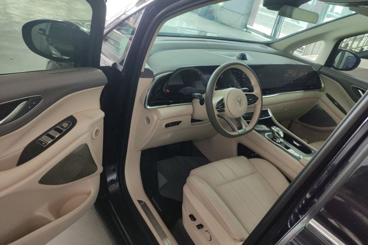 Used VOYAH Dream 2024 PHEV Extended-Range Premium Edition Driver Seat