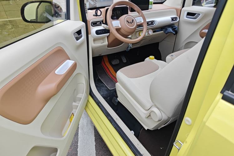 Used Wuling Hongguang MINIEV 2024 3rd Generation 215km Youth Edition Driver Seat