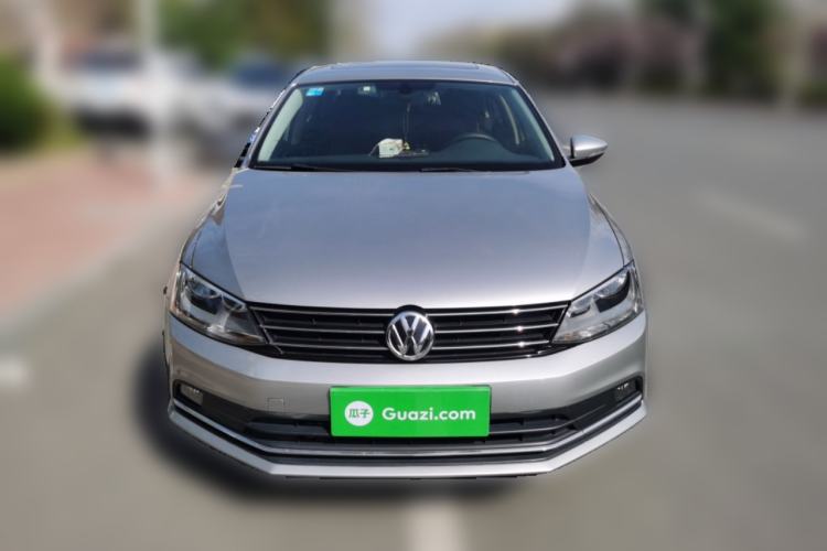 Used Volkswagen Sagitar 2017 1.6L Manual Comfort Model Front