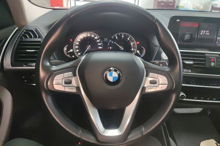 Used BMW X3 2018 xDrive25i Luxury Package China VI Emission Standard Steering Wheel