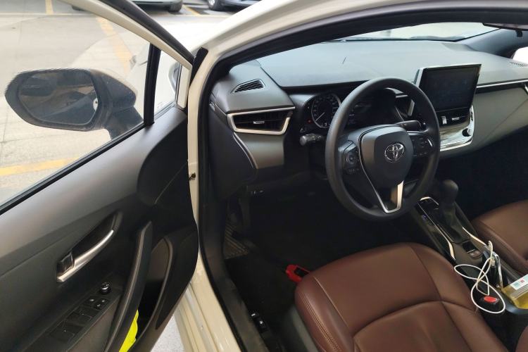 Used Toyota Levin 2019 185T CVT Luxury Edition China VI Standard Driver Seat