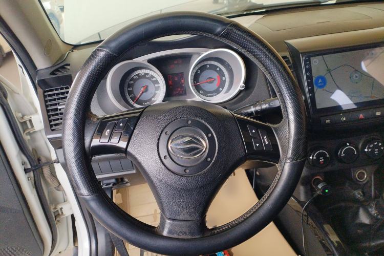 Used Land X8 2014 Explorer Edition 2.0T Diesel 4x2 Ultra-Luxury Model