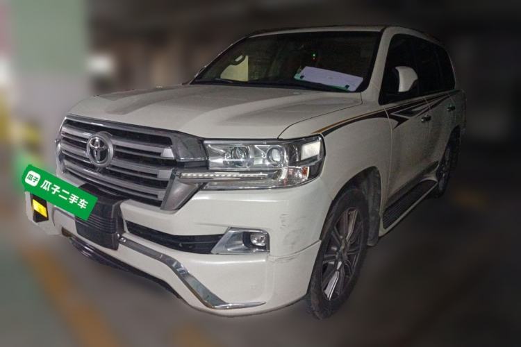 Used Toyota Land Cruiser 2018 4.0 GX-R Eight Cylinders No Winch Outboard Mount Middle East