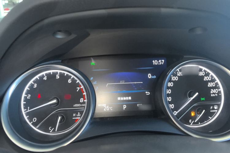 Used Toyota Camry 2019 Revised Version 2.0G Luxury Edition
