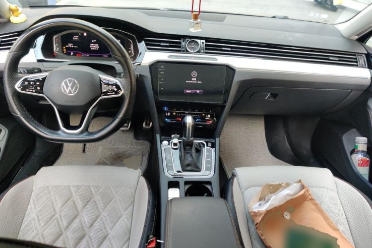 Used Volkswagen Magotan 2023 2 Million Units Commemorative Edition 330TSI DSG Luxury Version
