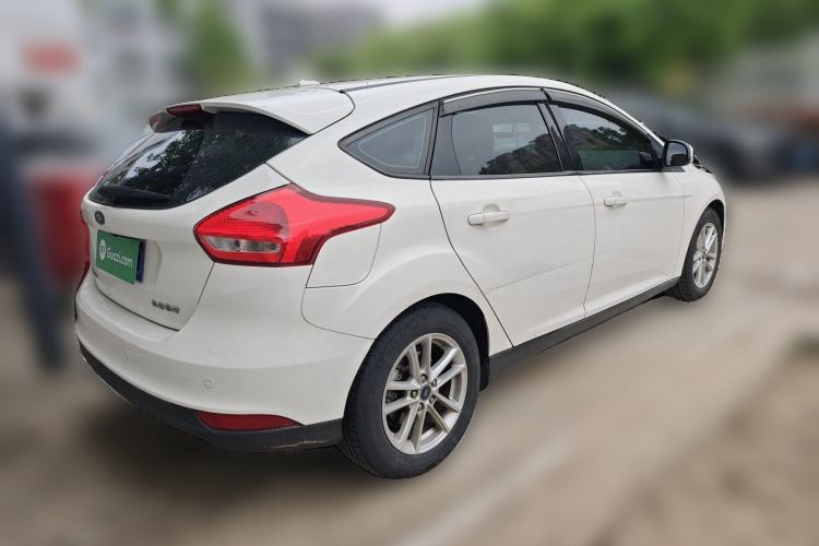 Used Ford Focus 2018 Hatchback Classic 1.6L Automatic Trendy SmartDrive Edition Rear Right 45 Deg
