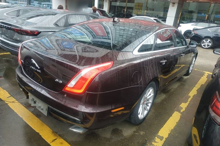 Used Jaguar XJ 2016 XJL 3.0 SC Two-Wheel-Drive Elegant Business Edition Rear Right 45 Deg