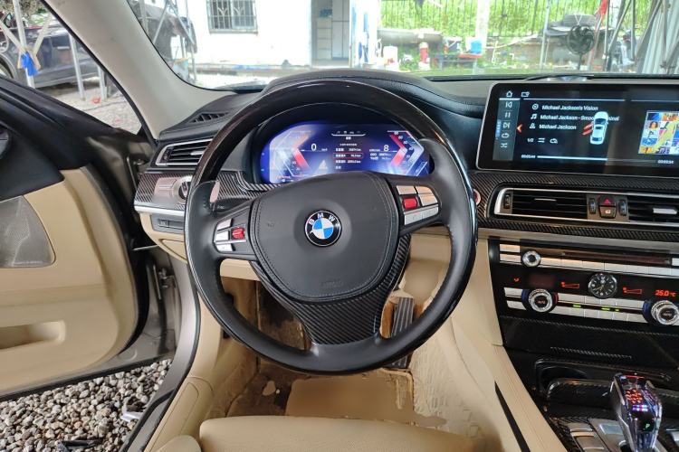 Used BMW 7 Series 2009 740Li Luxury Model
