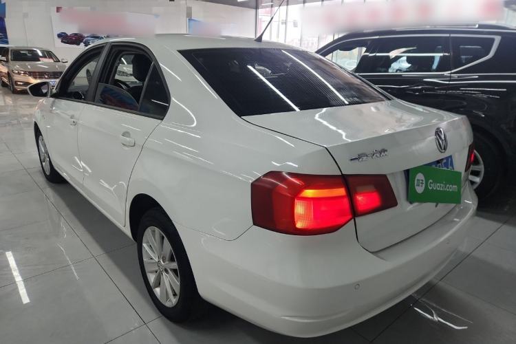 Used Volkswagen Jetta 2015 1.6L Manual Comfort Model Rear Left 45 Deg