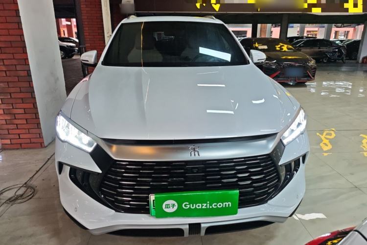 Used BYD Song Pro New Energy 2024 HONOR Edition DM-i 71KM Navigation Model
