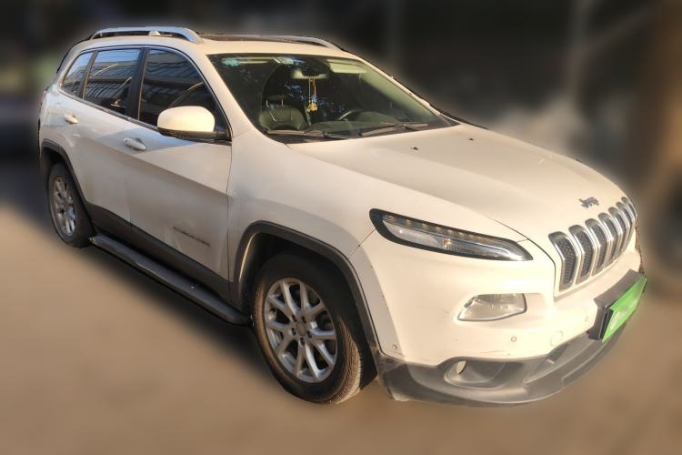 Used Jeep Cherokee 2016 2.0L Superior Edition