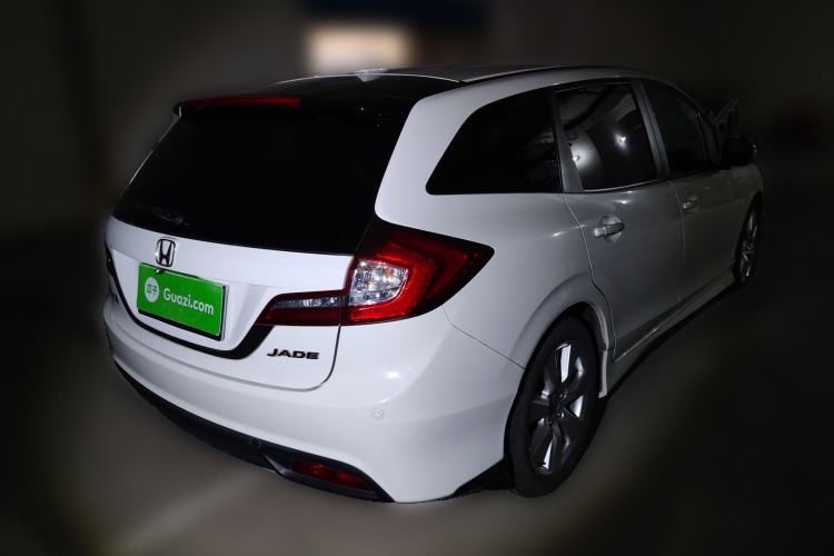 Used Honda Jade 2013 1.8L automatic Comfort version 5 seats