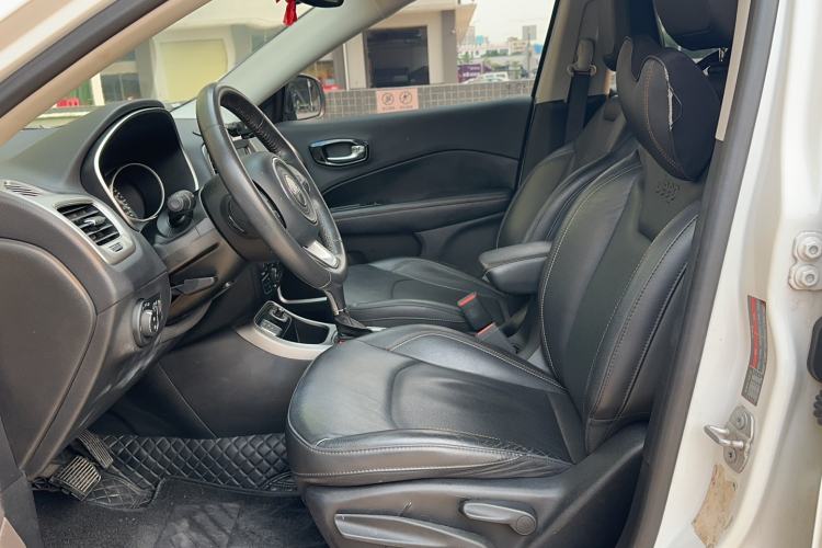 Used Jeep Compass 2017 200T Automatic Family Edition
