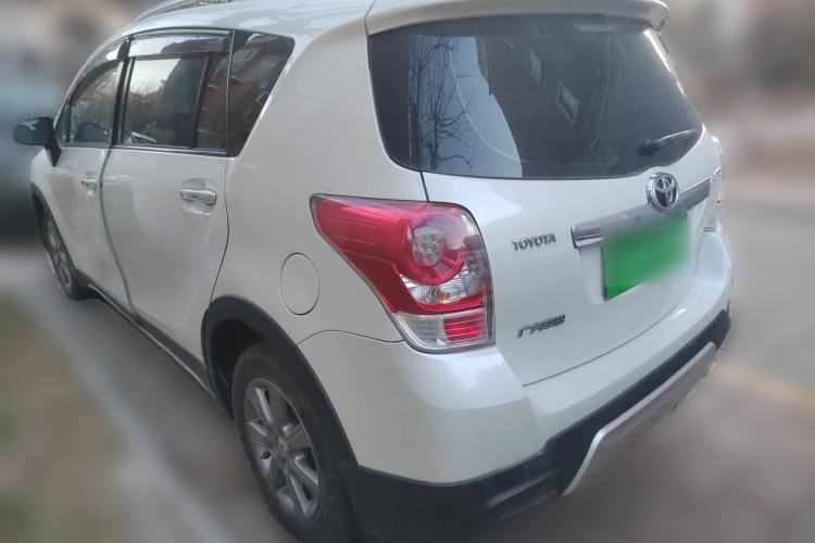 Used Toyota Verso 2015 180E CVT Crossover Edition
