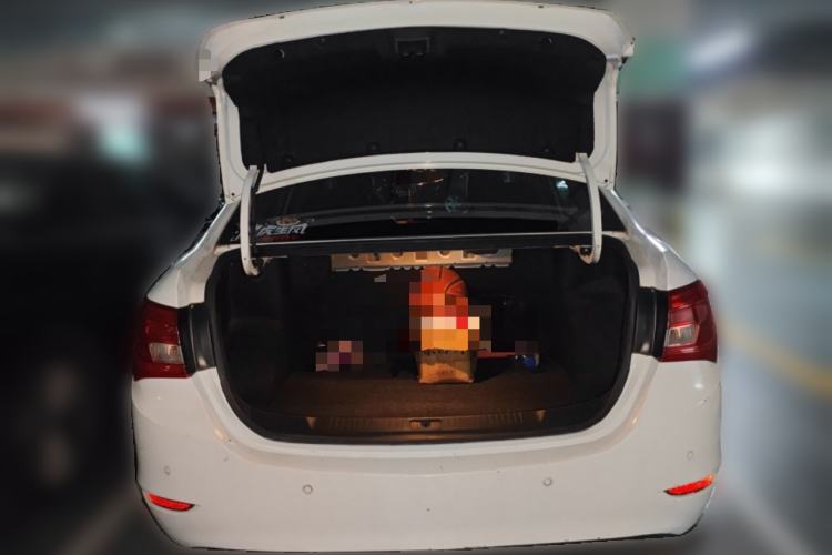 Used Buick GT 2016 18T Dual-Clutch Luxury Model Trunk