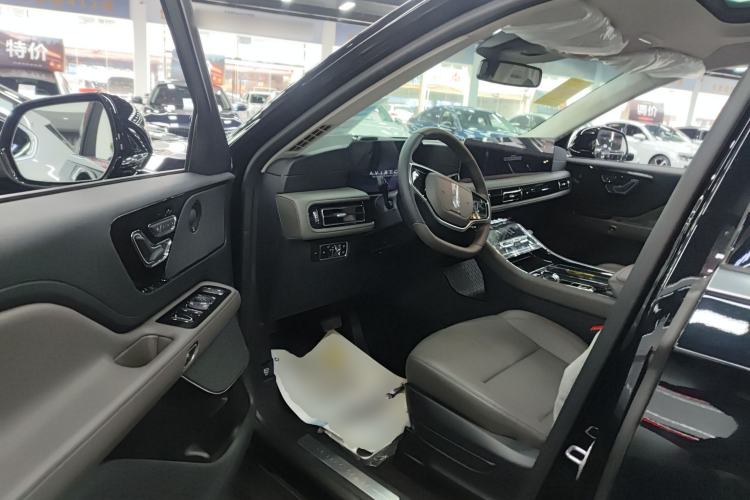 Used Lincoln Aviator 2024 3.0T V6 All-Wheel-Drive Elegance Edition Six Seats