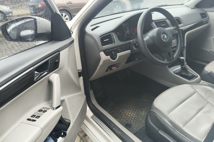 Used Volkswagen Gran Lavida 2013 1.6L Automatic Comfort Model