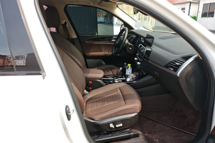 Used BMW X3 2018 xDrive25i M Sport Package China V Right Front Seat