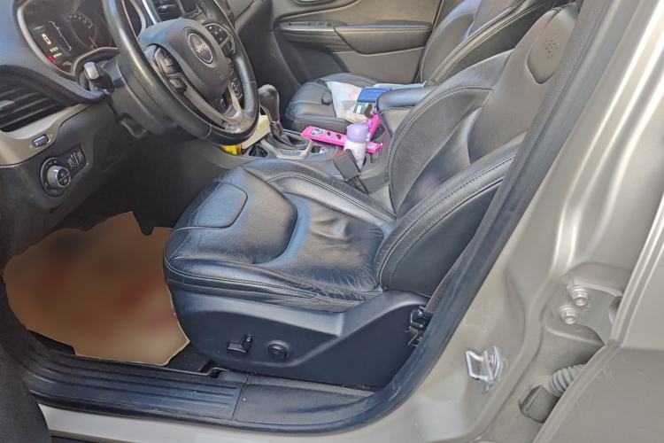 Used Jeep Cherokee 2017 2.4L Leading Edition