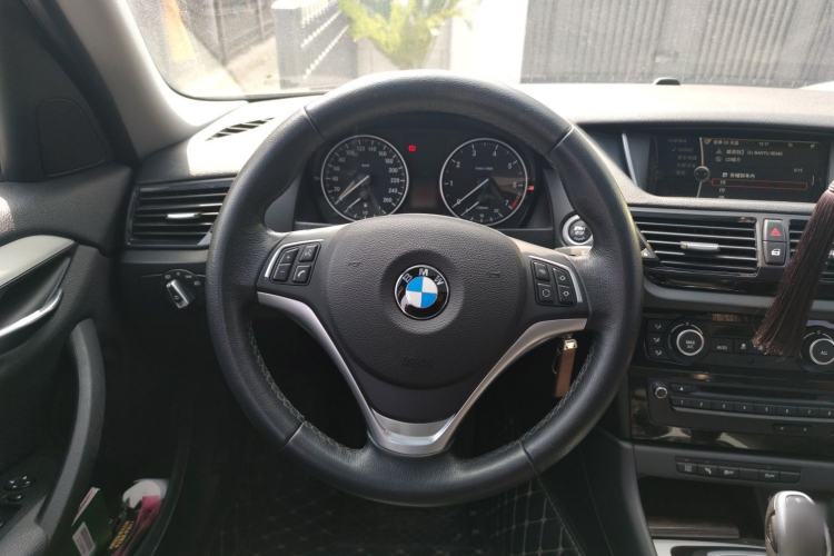 Used BMW X1 2014 sDrive18i Leading Model