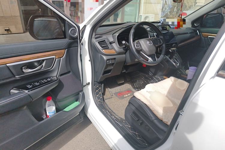 Used Honda CR-V 2017 240TURBO CVT Front-Wheel Drive Fashion Edition