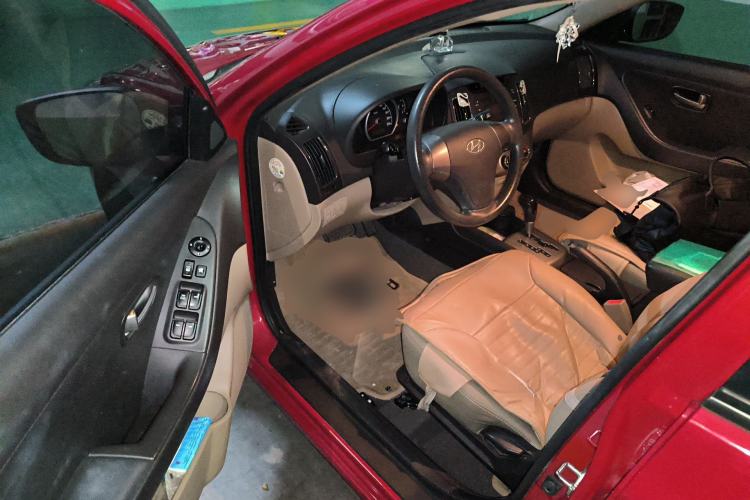 Used Hyundai Elantra 2011 1.6L Automatic Comfort Edition Driver Seat