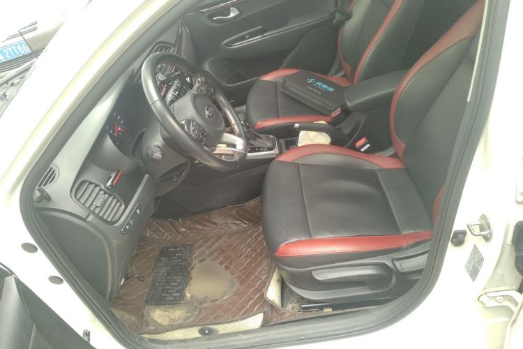 Used Kia KX Cross 2018 1.6L Automatic Dynamic Sunroof Version Left Front Seat