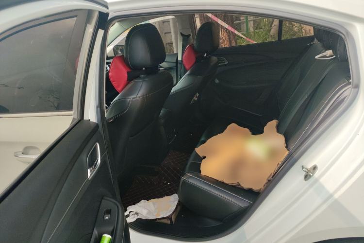 Used Roewe i5 2020 1.5L Manual 4G Connect Leehao Flagship Edition
