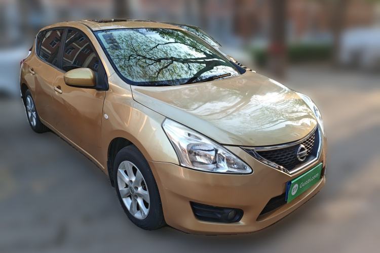 Used Nissan Tiida 2011 1.6L Manual Smart Version Front Right 45 Deg