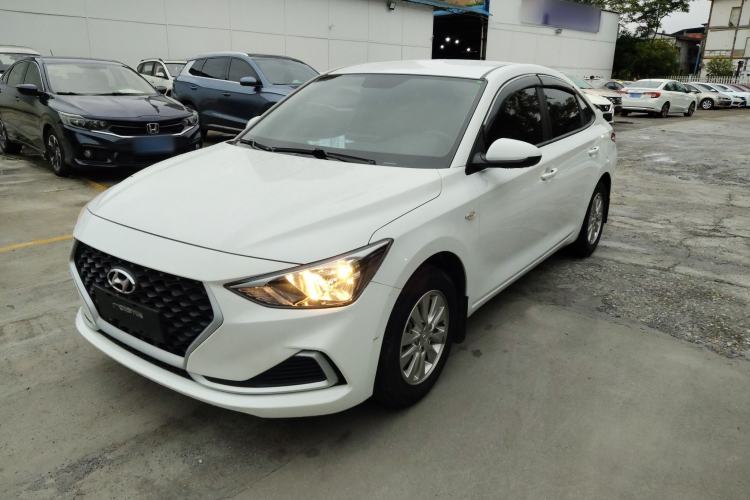 Used Hyundai Celesta 2020 1.6L Automatic GL Enjoyable Edition