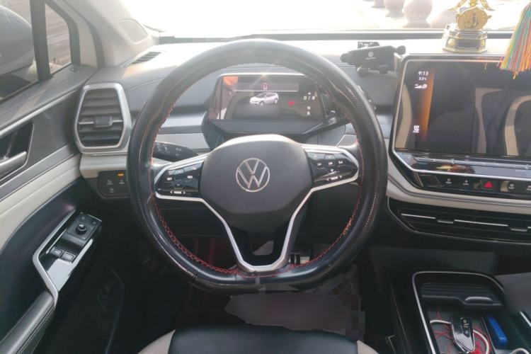 Used Volkswagen ID.6 CROZZ 2021 Long-Range PURE+ Edition Steering Wheel