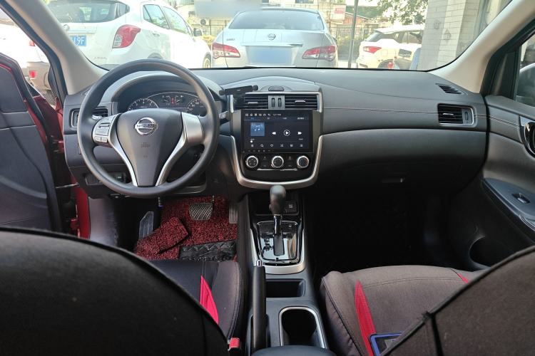 Used Nissan Tiida 2016 1.6L CVT Cool Dynamic Edition