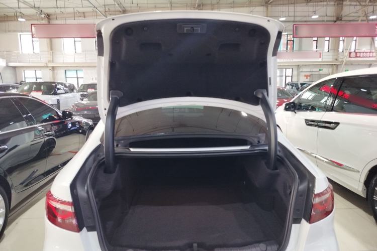 Used Jaguar XFL 2021 XFL 2.0T P250 All-Wheel-Drive Shimmering Black Sport Edition
