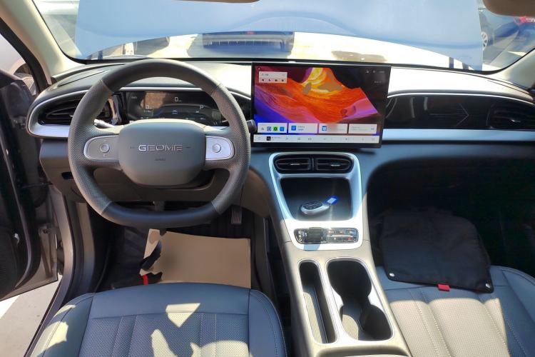 Used Geely Galaxy Geome 2025 310km Dream Edition Center Console