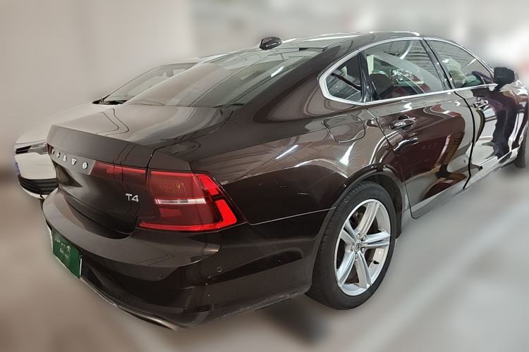 Used Volvo S90 2018 T4 Zhiyuan Edition