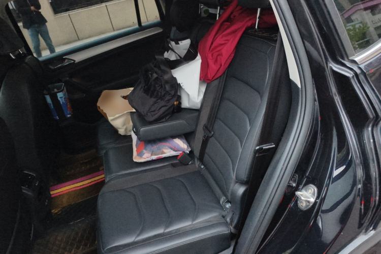 Used Volkswagen Tiguan L 2019 330TSI Automatic Two-Wheel Drive Smart Luxury Version China VI Standard Left Rear Seat