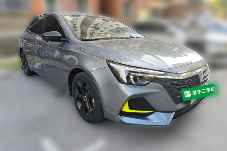 Used Roewe i6 MAX New Energy 2020 1.5T PHEV Sporty Cool Edition Front Right 45 Deg