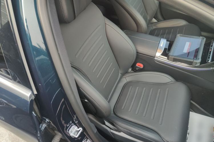 Used Mercedes-Benz C-Class 2024 Restyled C 260 L Sport Edition
