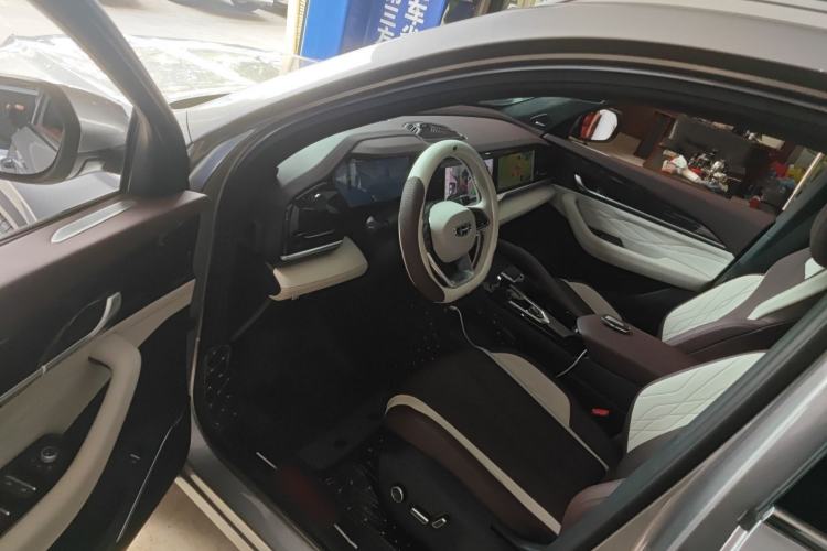 Used Geely Auto Monjaro L 2021 2.0TD High-Power Automatic All-Wheel-Drive Flagship Version Driver Seat