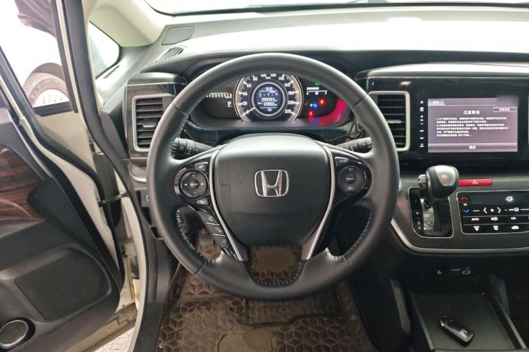 Used Honda Elysion 2016 2.4L Comfort Edition
